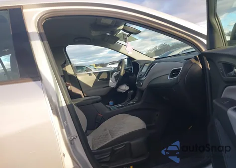2018 Chevrolet Equinox Ls z USA, uszkodzony, nr VIN 2GNAXREV0J6322369
